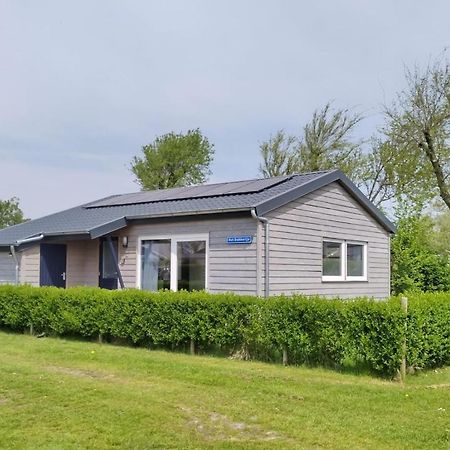 Het Dobbertje, Charmant Houten Huisje Sint Maartensvlotbrug Exteriör bild