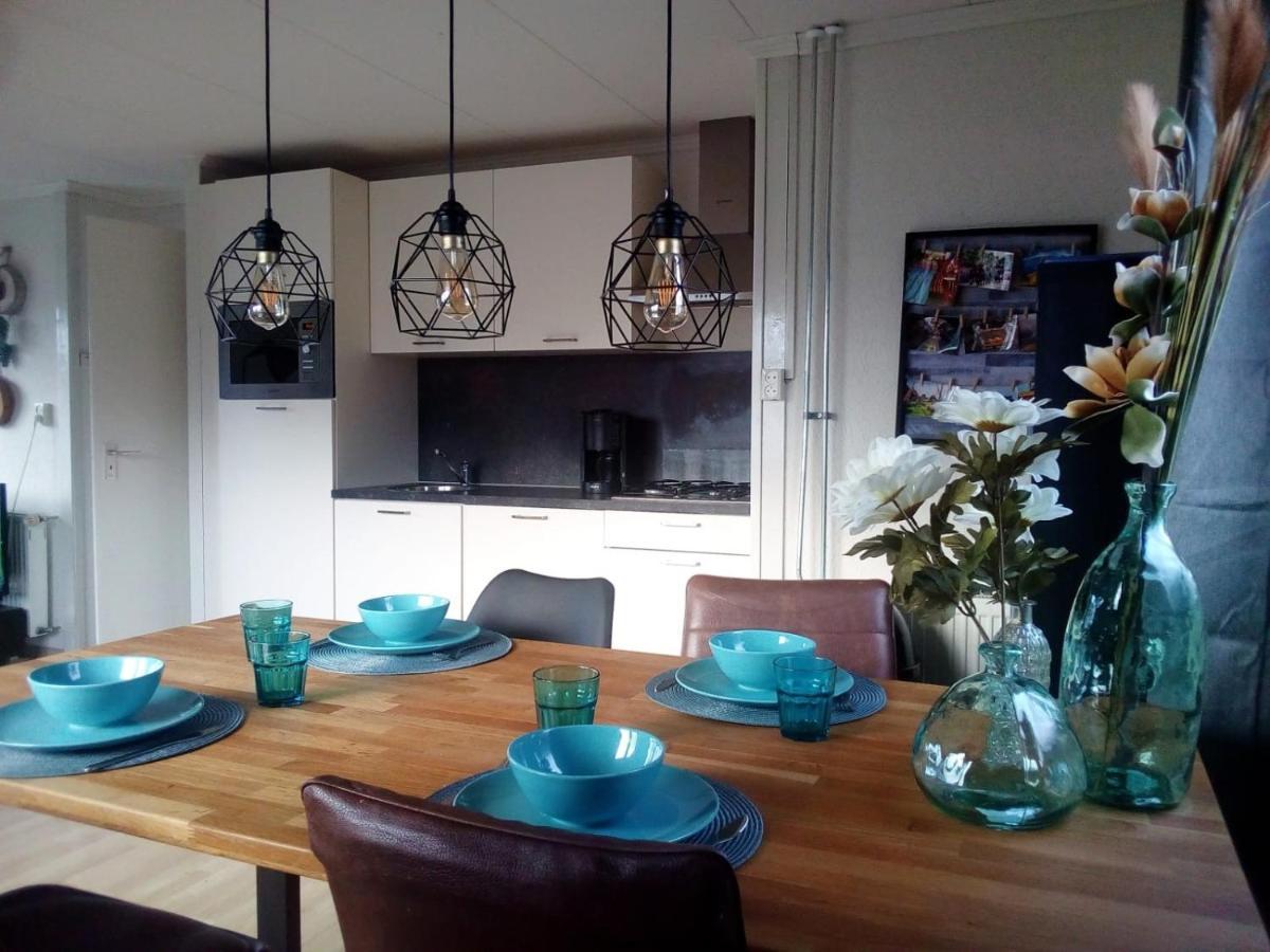 Het Dobbertje, Charmant Houten Huisje Sint Maartensvlotbrug Exteriör bild